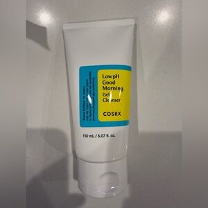 COSRX Low pH Good Morning Gel Cleanser - White and Yellow